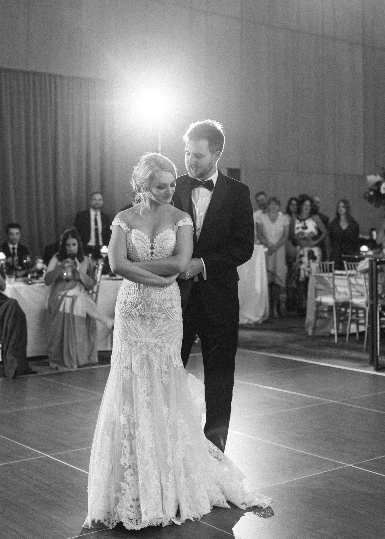 Elegant and luxury wedding photographer in Montreal and Toronto