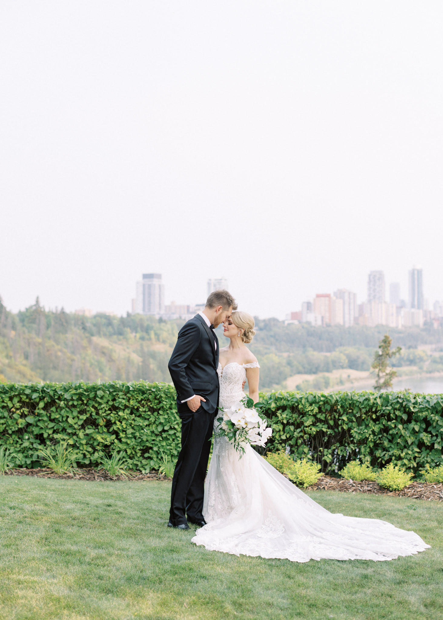 Elegant Luxury Wedding - Montreal and Toronto wedding photographer