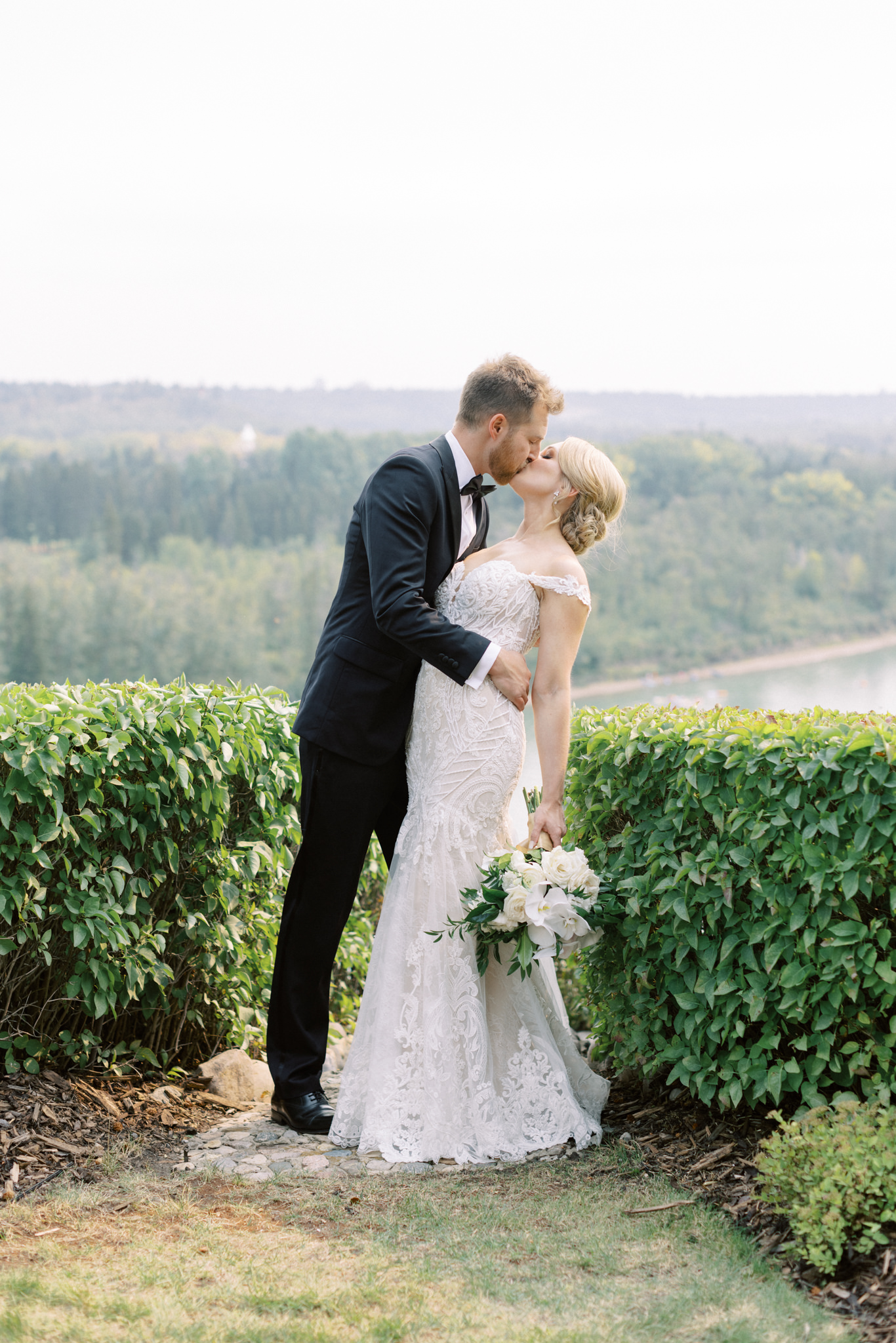 Elegant Luxury Wedding - Montreal and Toronto wedding photographer