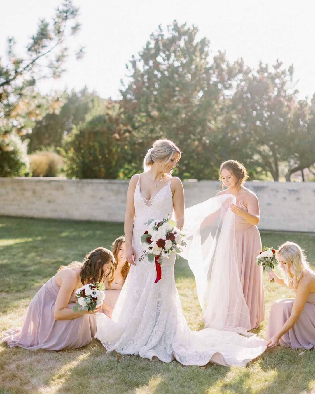 Elegant and luxury wedding photographer in Montreal and Toronto