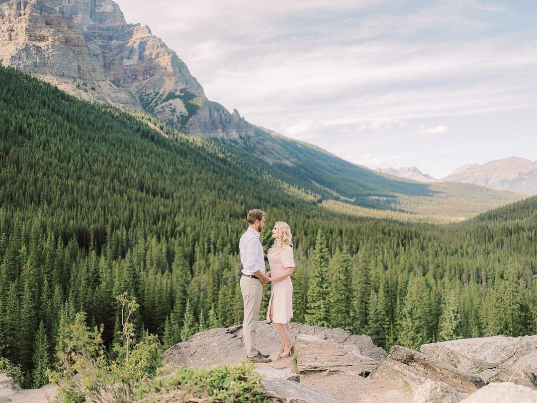 Elegant and luxury wedding photographer in Montreal and Toronto