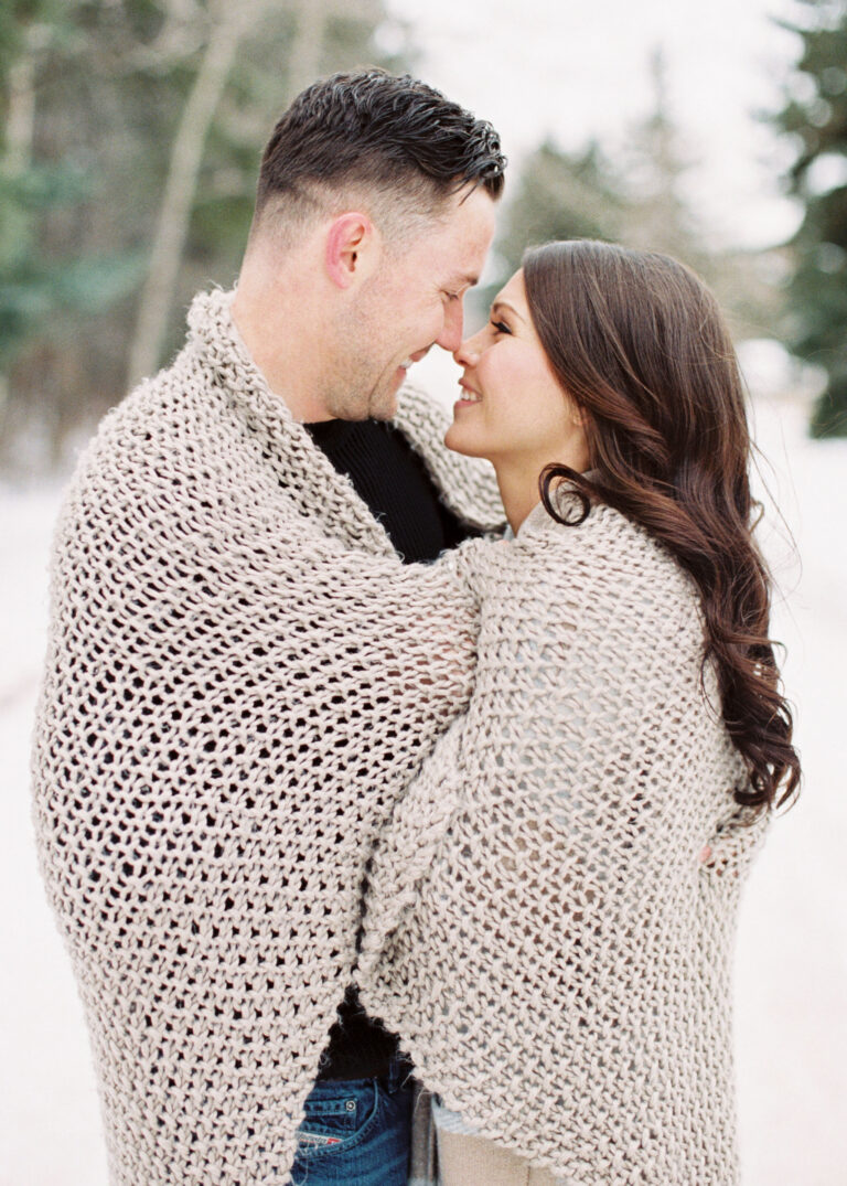 Winter engagement session - wedding photographer in Montreal