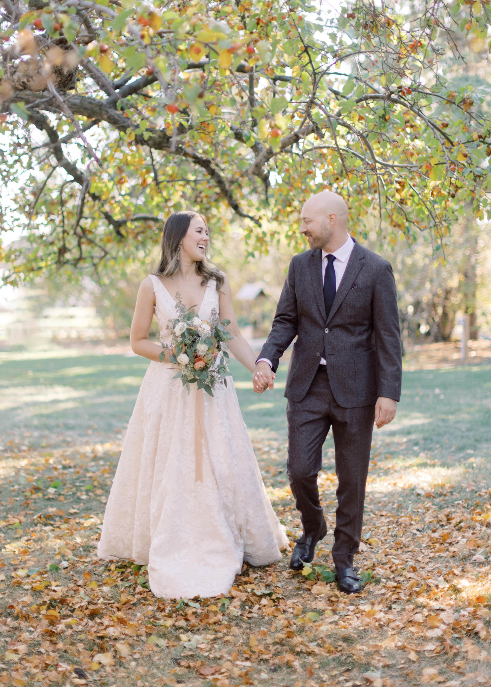Montreal Intimate Backyard Wedding — Earthy Tones, Soft Pastels & Golden Light