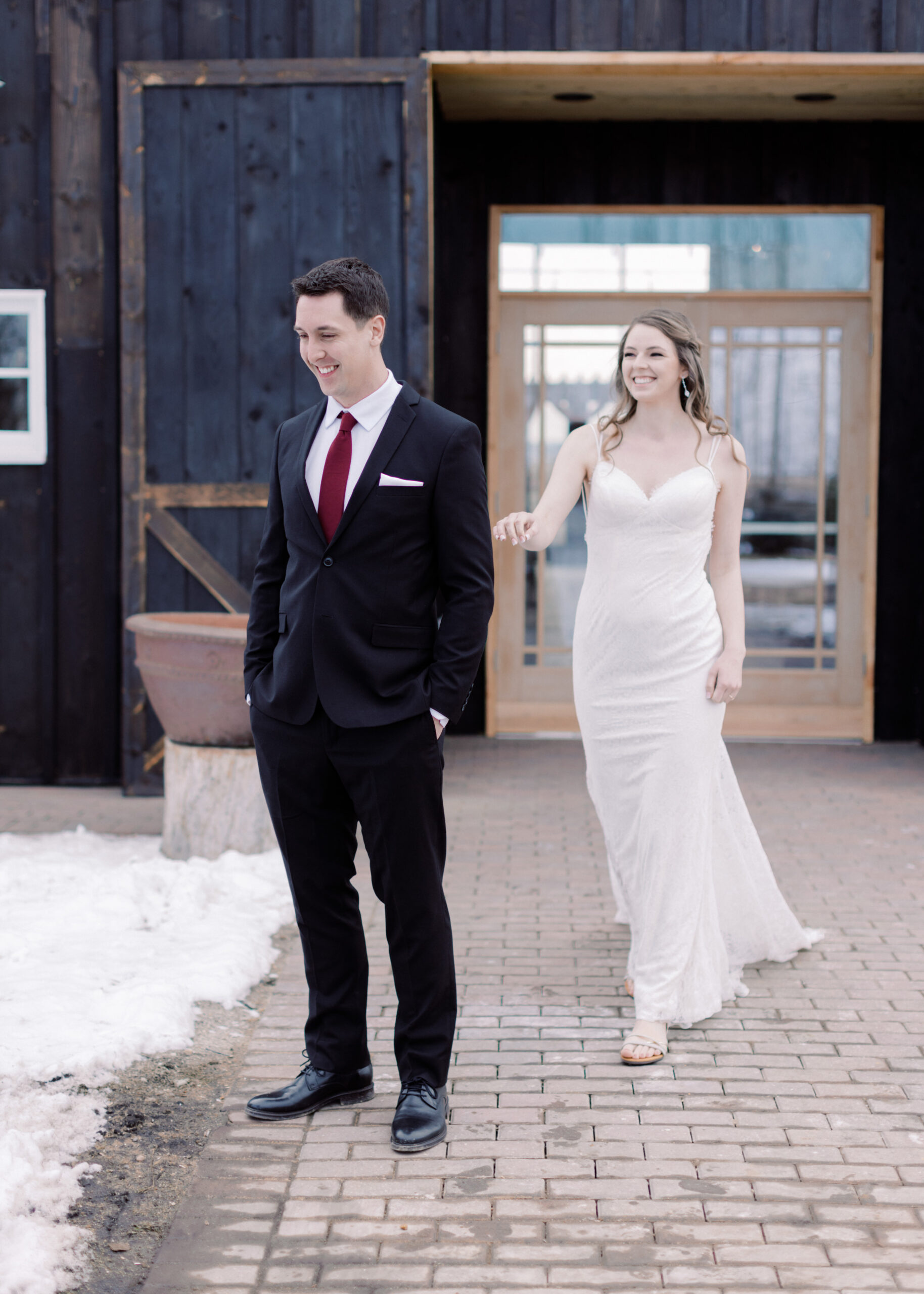 Elegant barn wedding - Montreal and Toronto wedding photographer