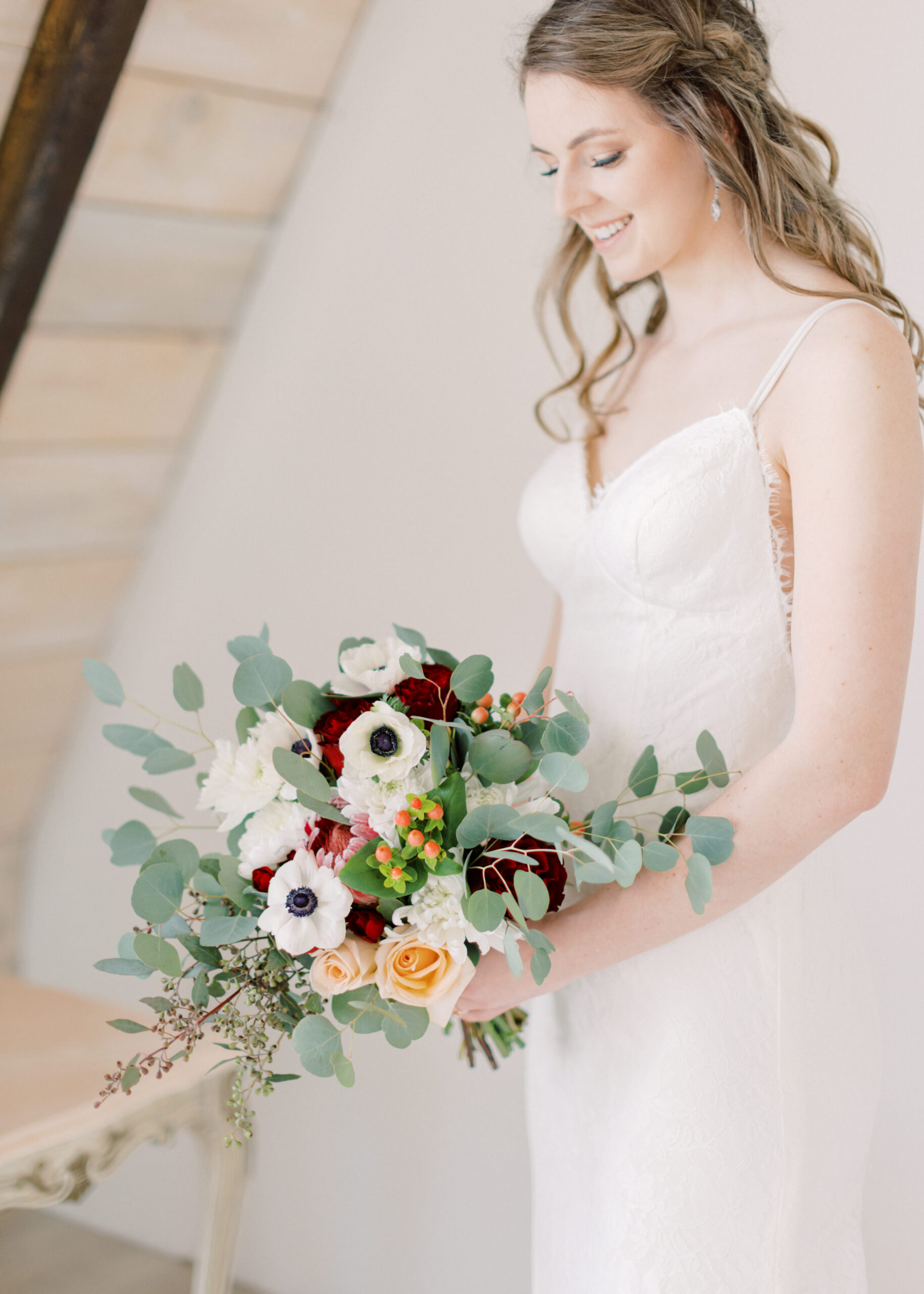 Elegant barn wedding - Montreal and Toronto wedding photographer
